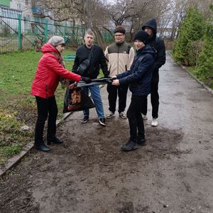 Акция "Чистый школьный двор".