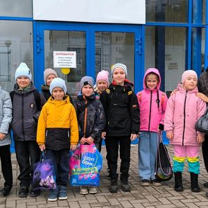 🏊‍♂️ Старт программы «Научись плавать»: второклассники осваивают водную стихию!
