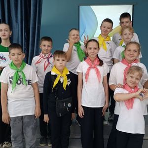 В ГОСТЯХ У «ЗЕРКАЛО»